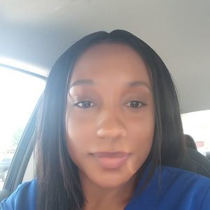 Meet your Posher, Lana